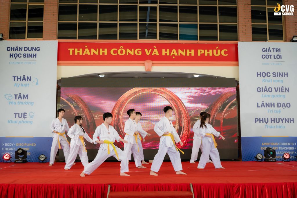 Tiết mục trình diễn võ thuật ấn tượng