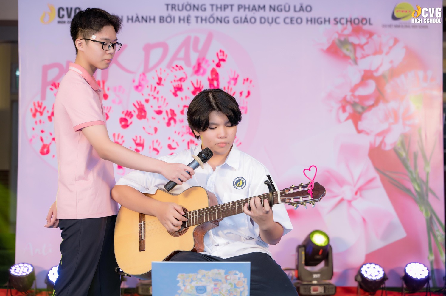 Lễ hội âm nhạc “Pink Day” - Giai điệu kết nối thầy và trò.