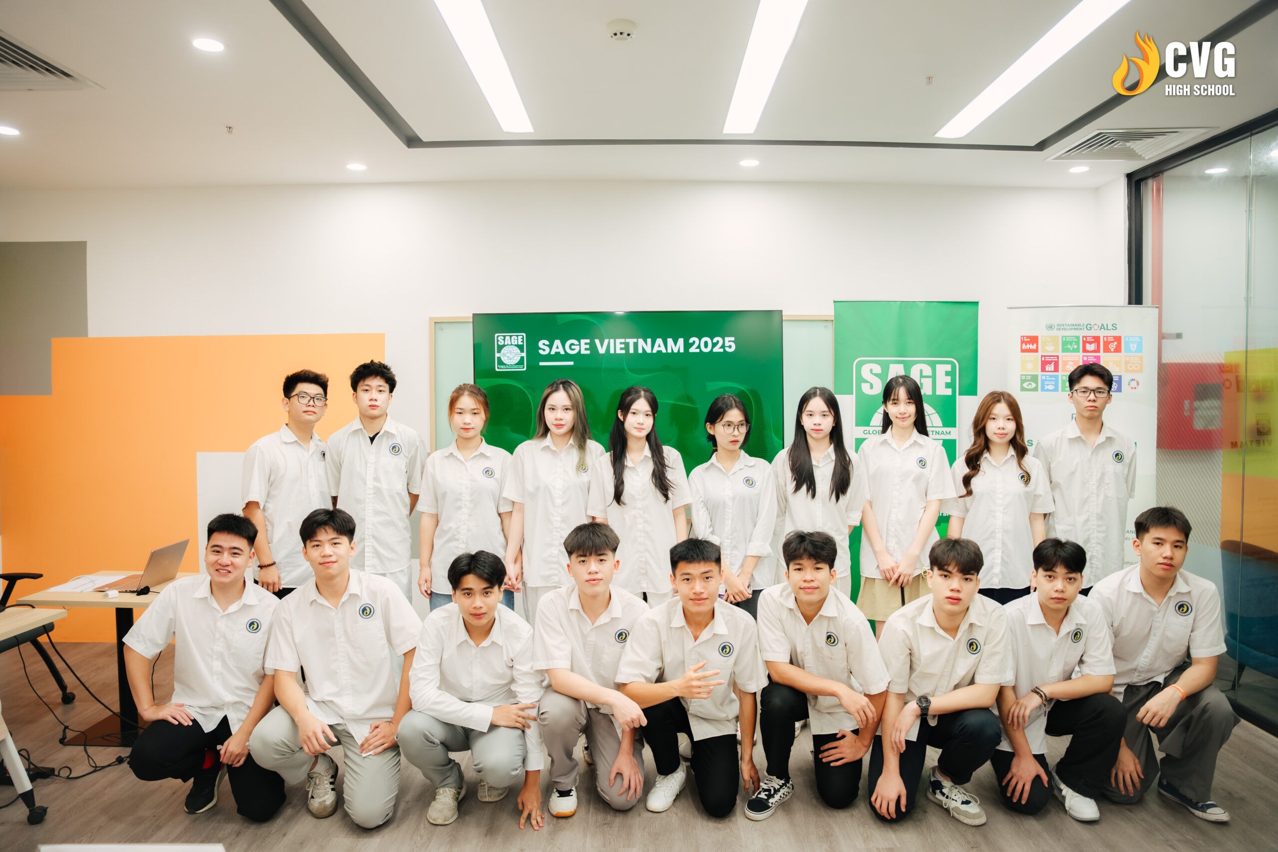 Cuộc thi khởi nghiệp SAGE | CVHSERS TỰ TIN ĐỐI THOẠI VỚI CHUYÊN GIA KINH TẾ HÀNG ĐẦU TỪ HARVARD & BROWN UNIVERSITY