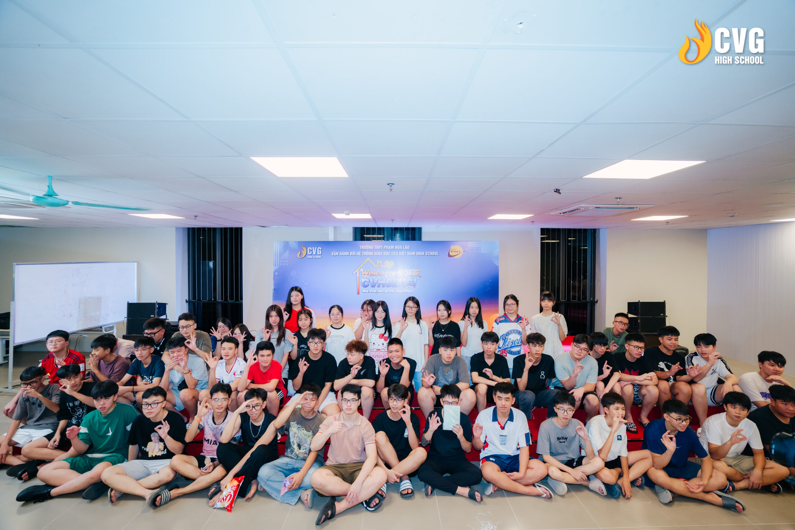 Hoạt động giao lưu, kết nối Học sinh 3 Khối đầy hào hứng tại Khu lưu trú với chủ đề "Welcome HOME - We live, we grow together”